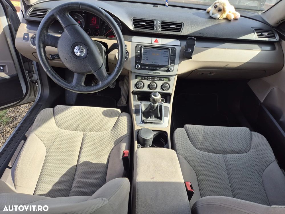 Volkswagen Passat - 3