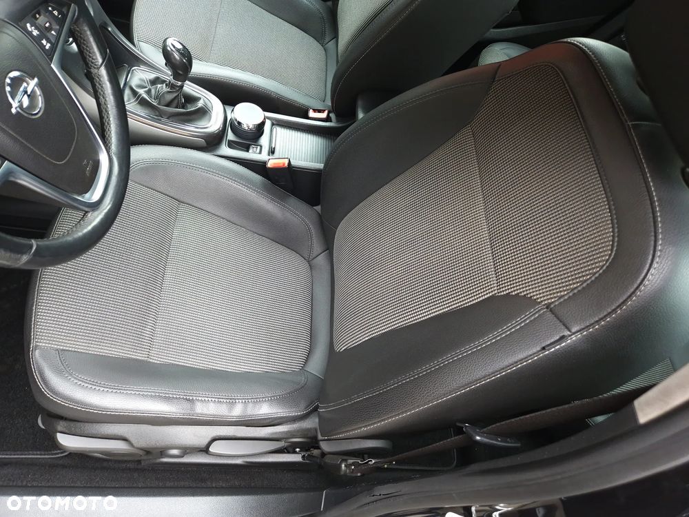 Opel Astra 1.6 Turbo Innovation - 15