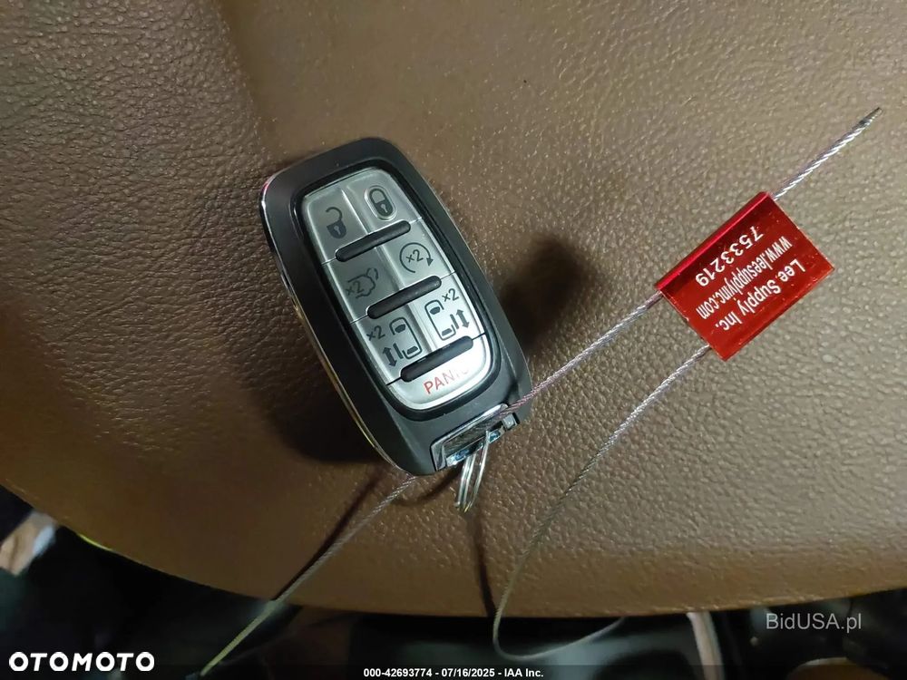 Chrysler Pacifica - 9