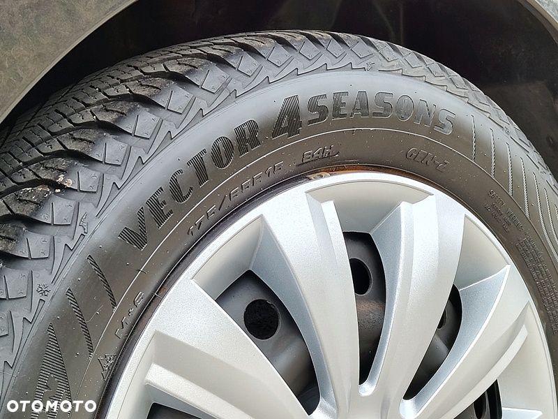 Suzuki Swift 1.3 Comfort - 34