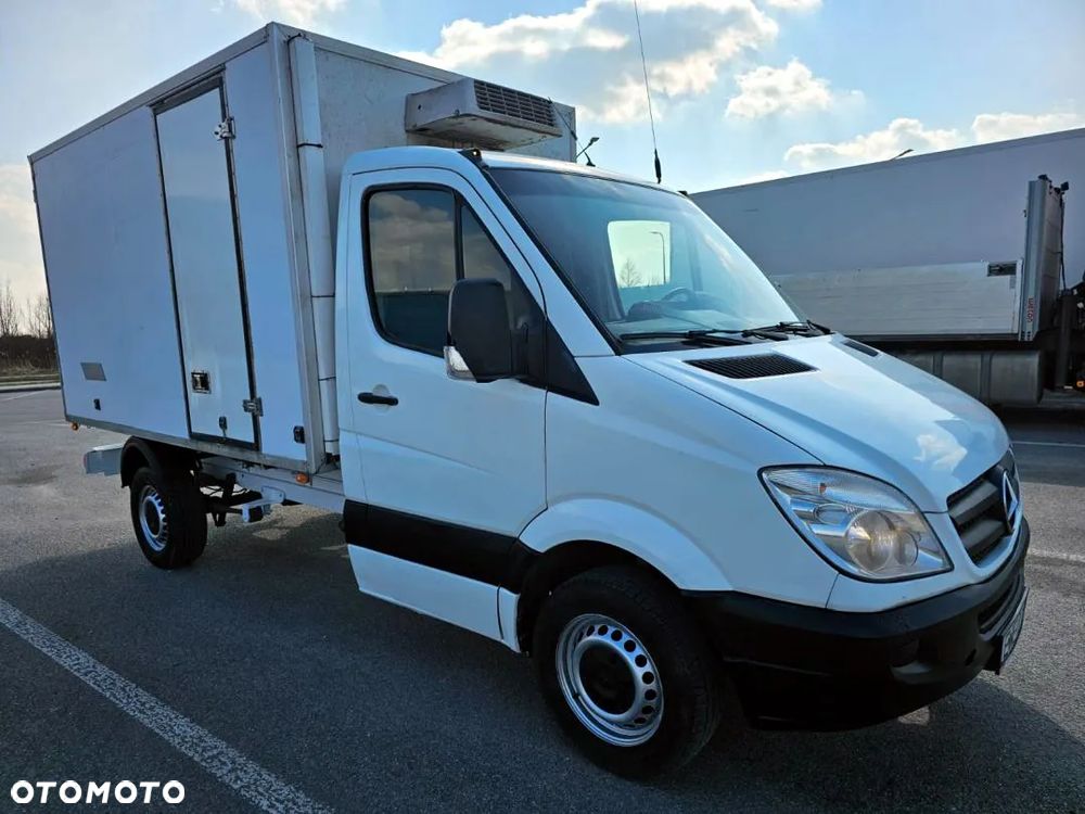 Mercedes-Benz Sprinter - 15