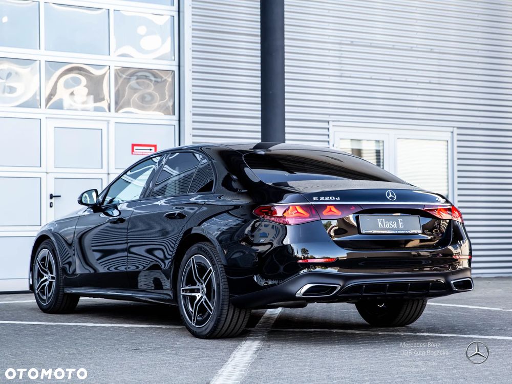 Mercedes-Benz Klasa E 220 d mHEV 4-Matic AMG 9G-Tronic - 4
