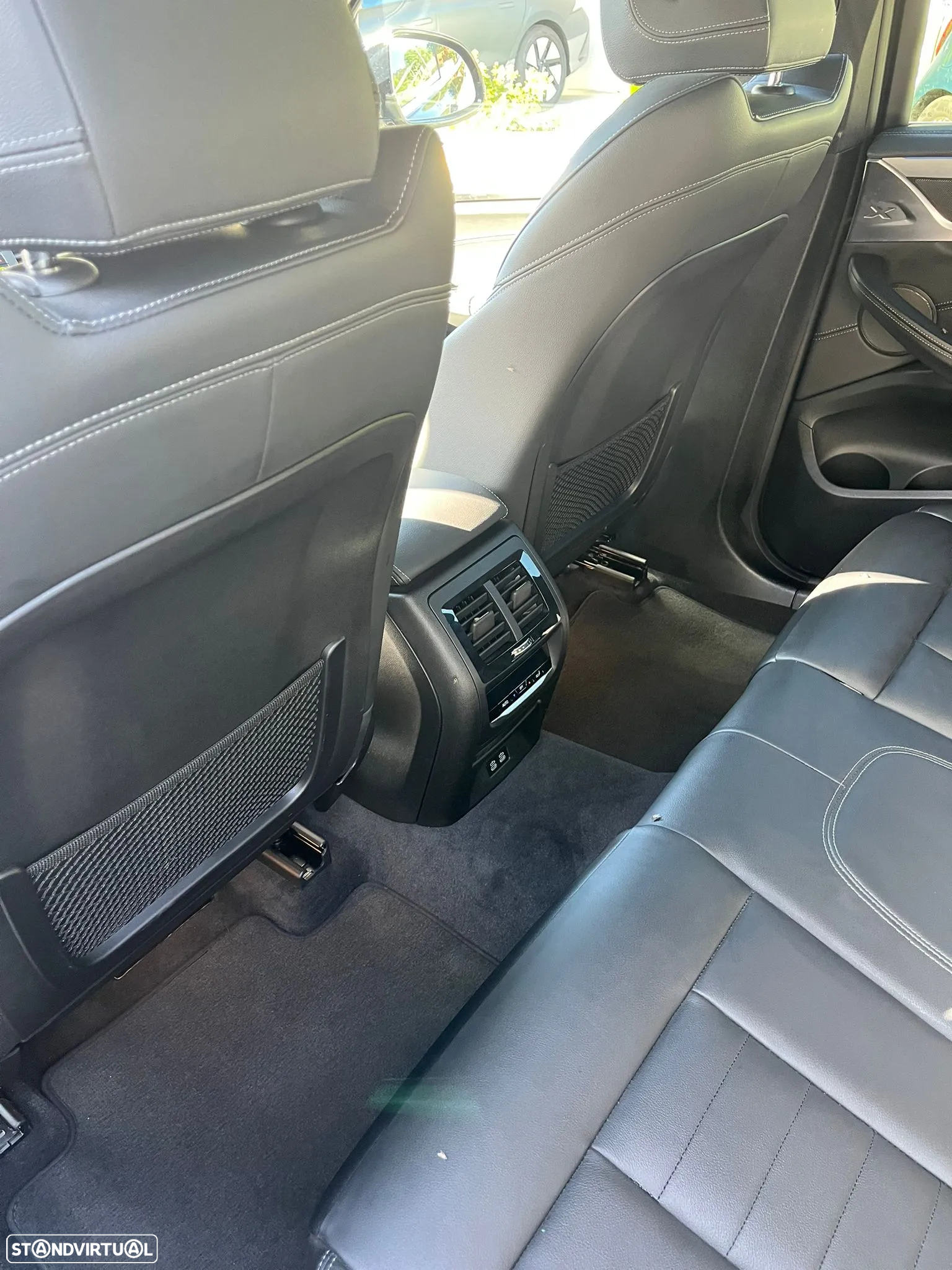 BMW iX3 M Sport Impressive - 12