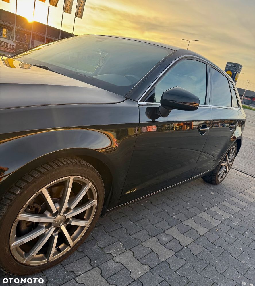 Audi A3 Sportback 2.0 TDI (clean diesel) quattro S tronic Attraction - 4