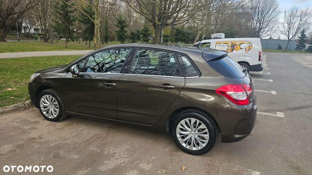 Citroën C4 e-HDi 115 Selection - 4