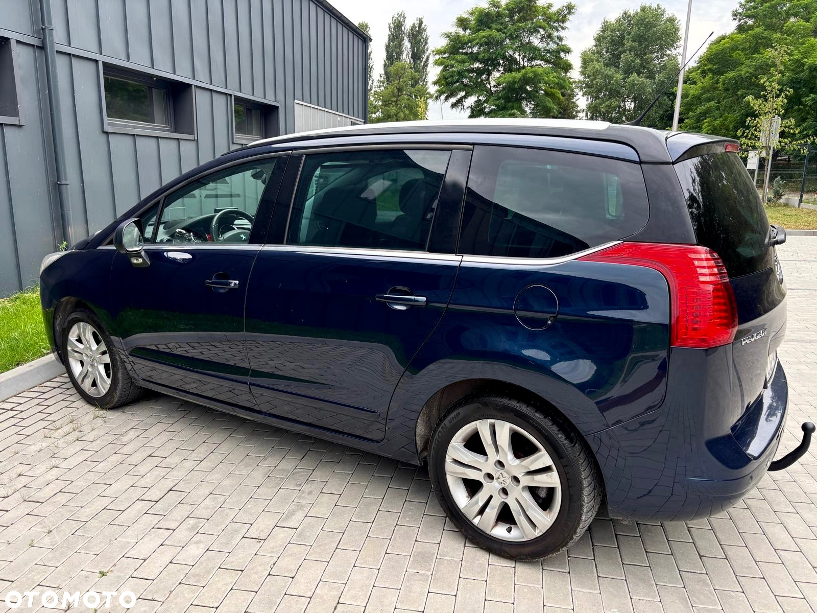Peugeot 5008 - 10