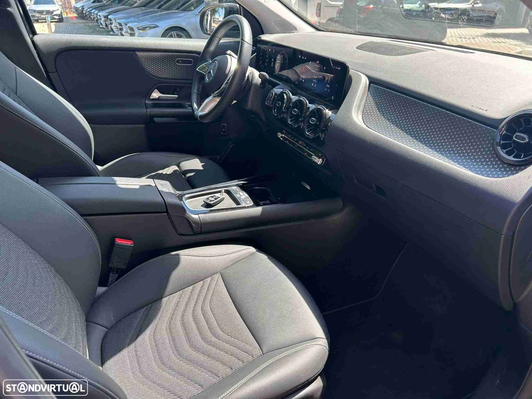 Mercedes-Benz GLA 200 Standard - 7