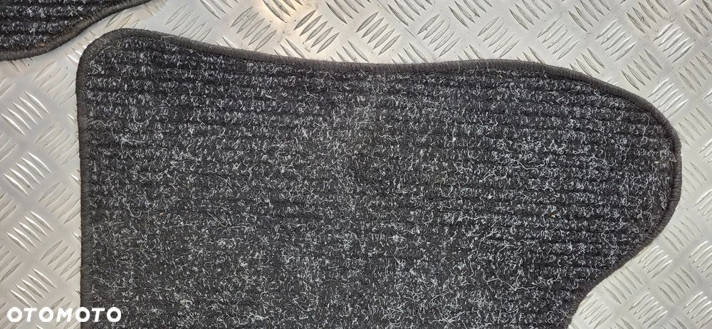 Suzuki Jimny Dywaniki Welurowe - 5