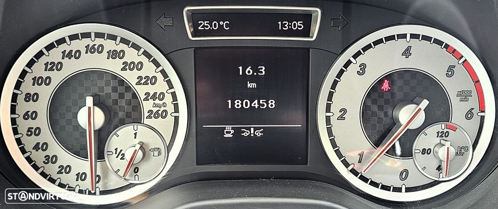 Mercedes-Benz A 180 CDI AMG Line - 12