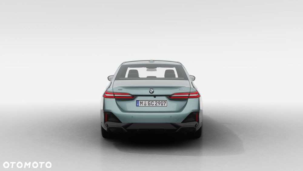 BMW Seria 5 520d mHEV M Sport - 6