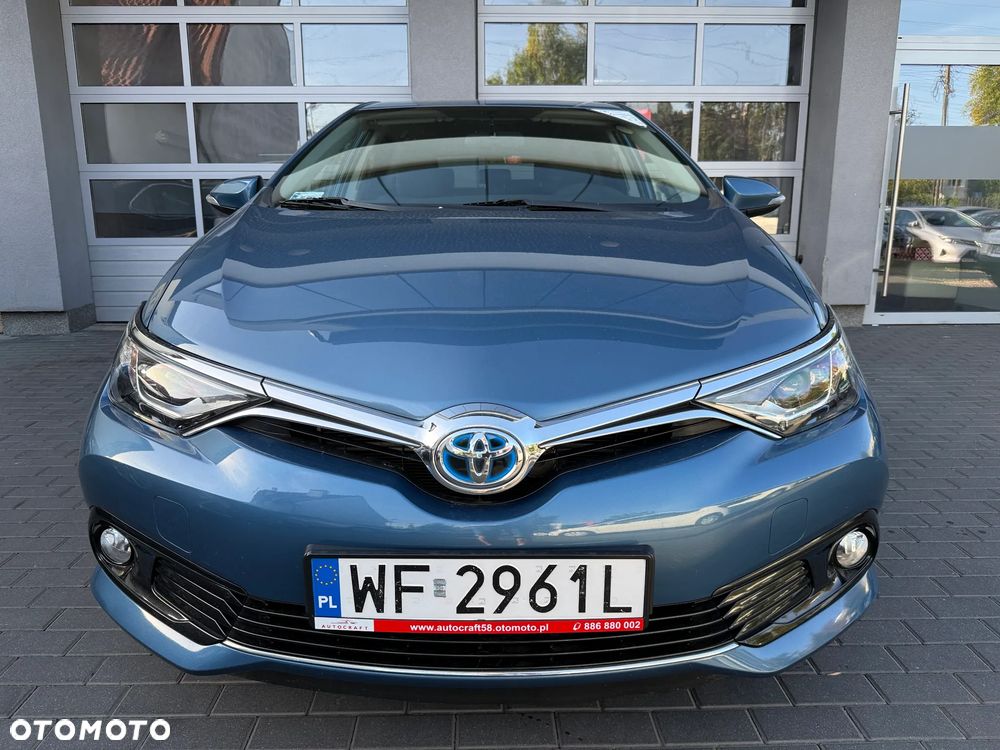 Toyota Auris 2015 photo 2