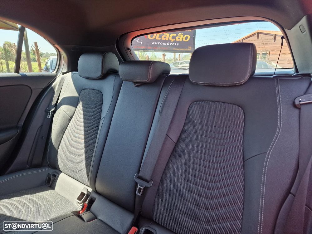 Mercedes-Benz A 160 d Style Plus - 11