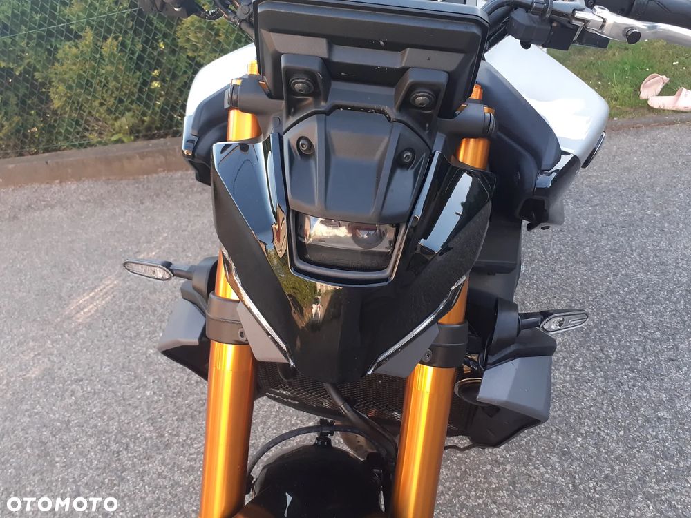 Yamaha MT - 7