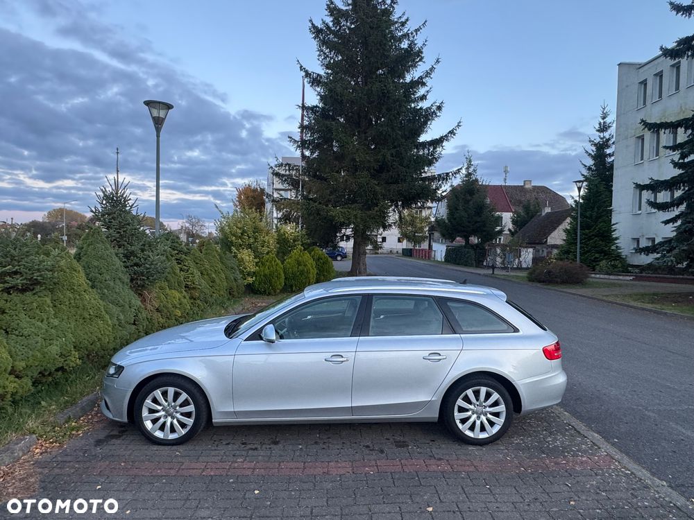 Audi A4 Avant - 9