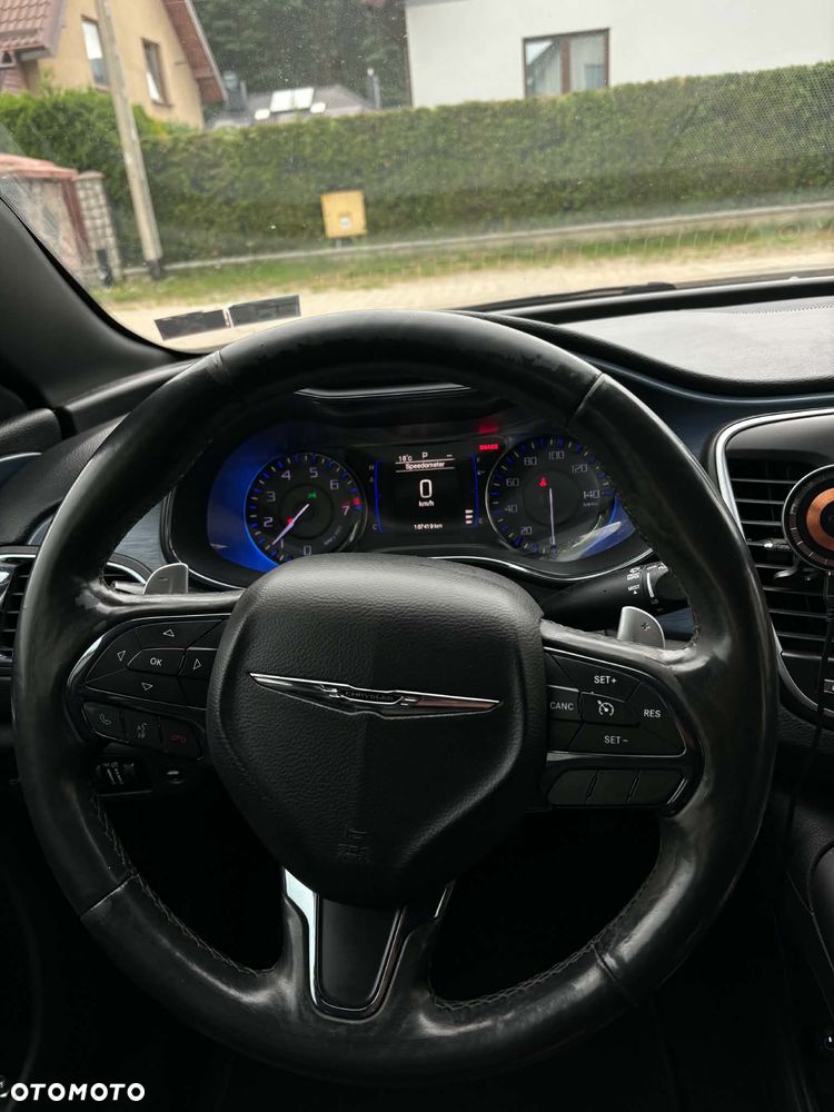 Chrysler 200 - 13