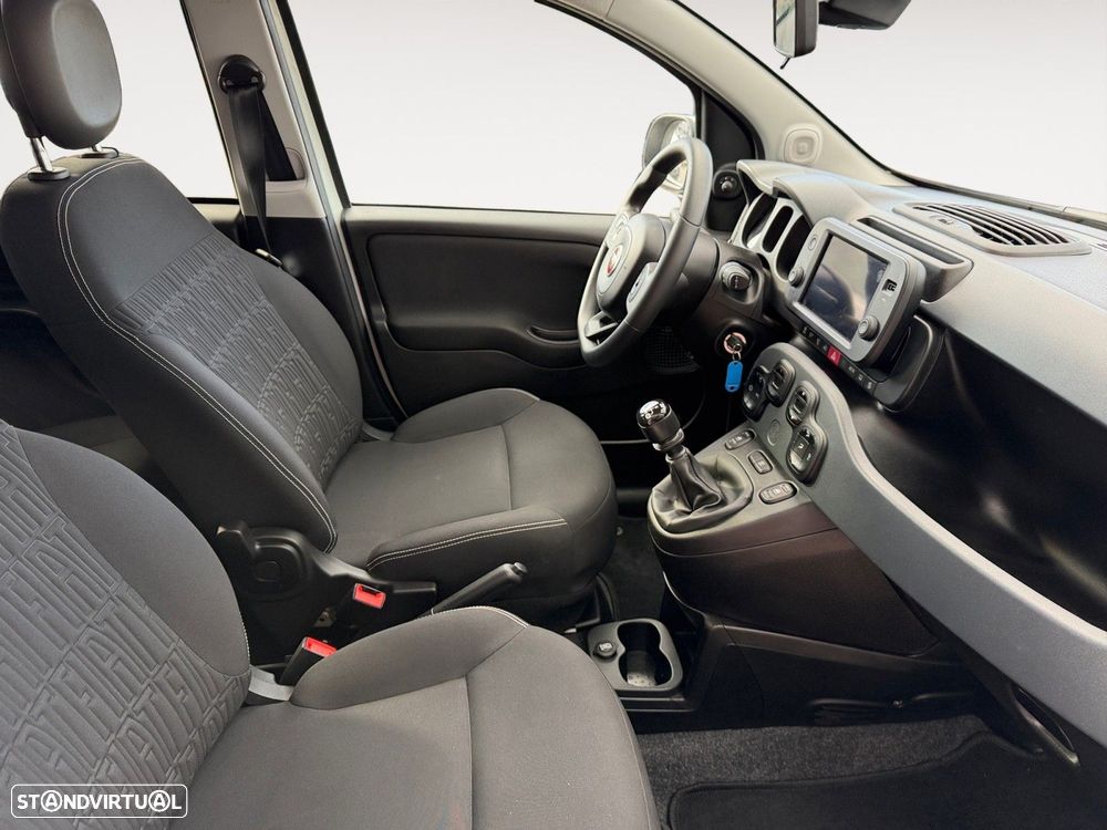 Fiat Panda 1.0 Hybrid City Cross — fotografia 15