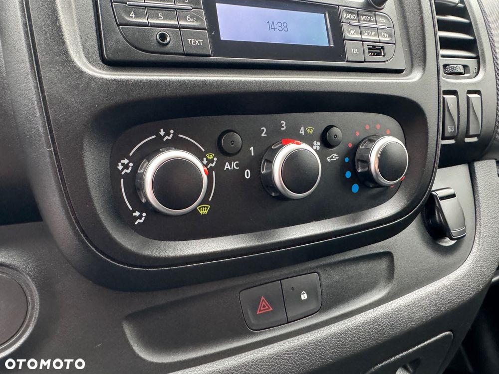 Renault Trafic - 21