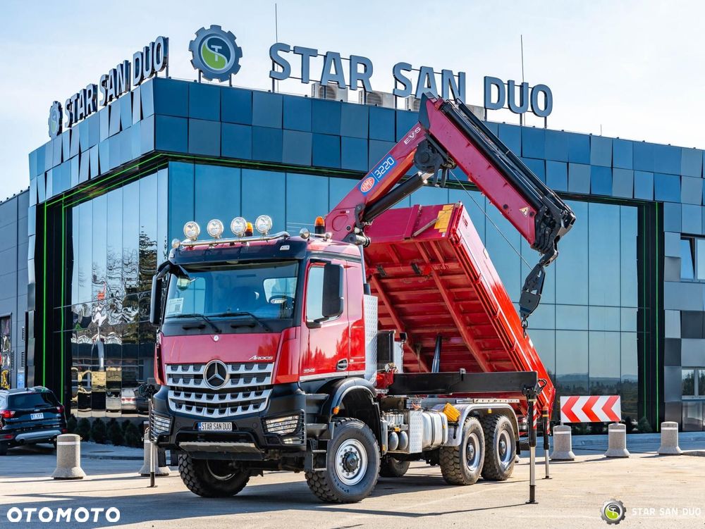 Mercedes-Benz AROCS 3345 6x6 HMF 3220 K hds Żuraw wywrotka - 8