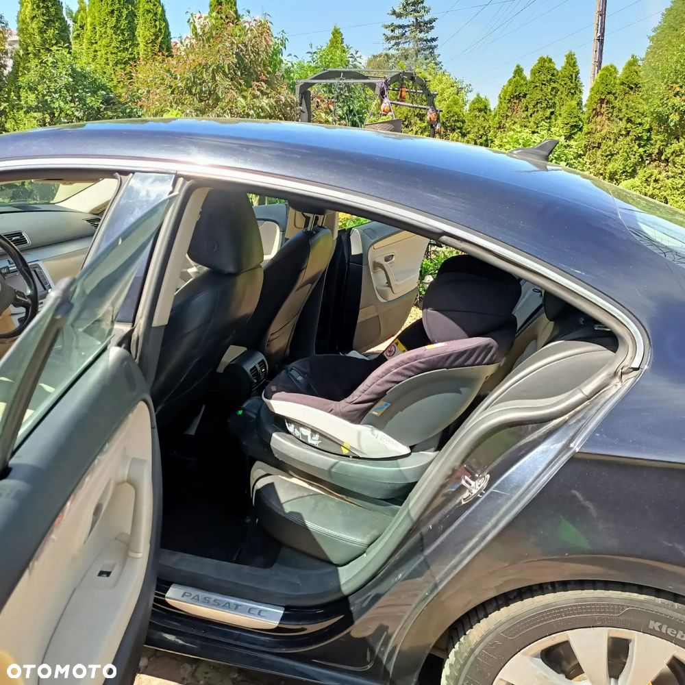 Volkswagen Passat CC - 8