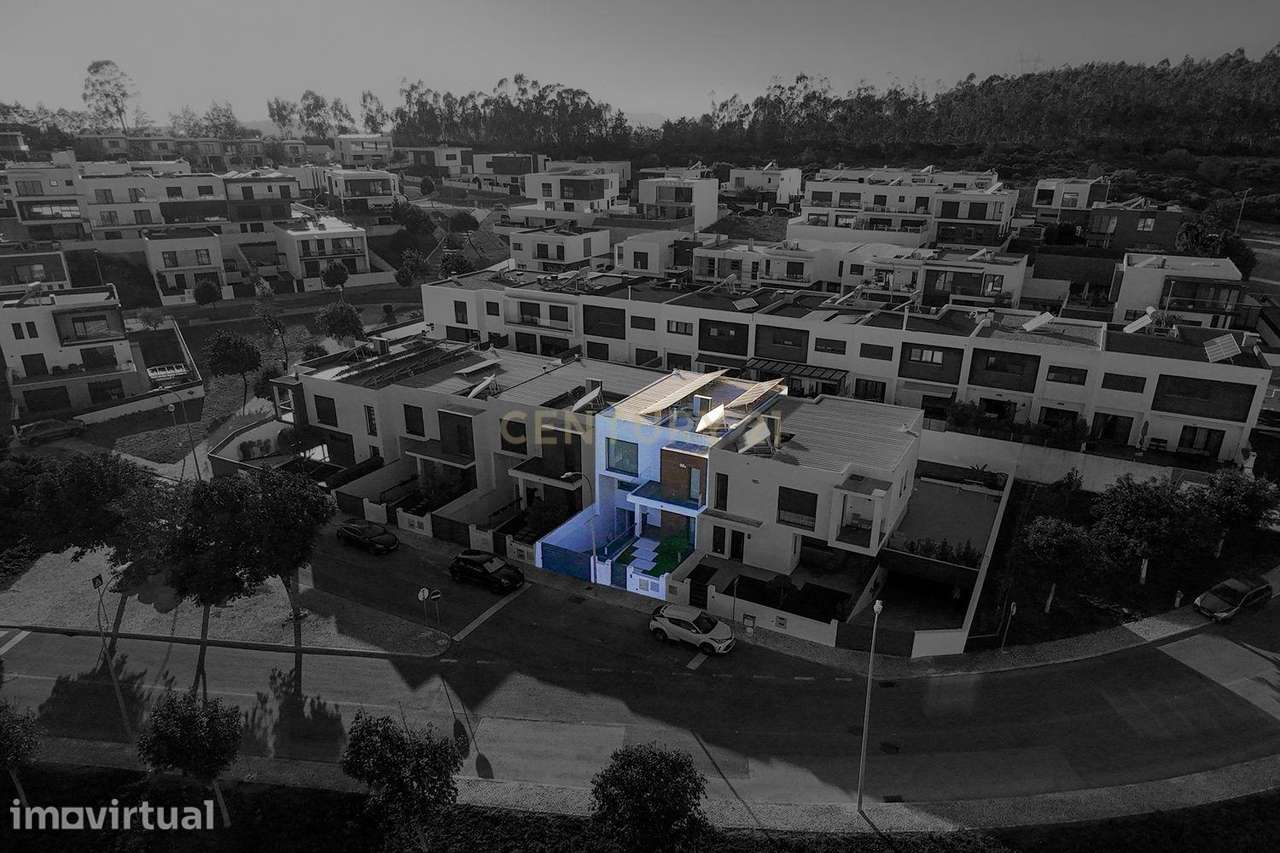 Moradia T3+1 de luxo com terraço, jacuzzi e excelente eficiência energ - Grande imagem: 5/56
