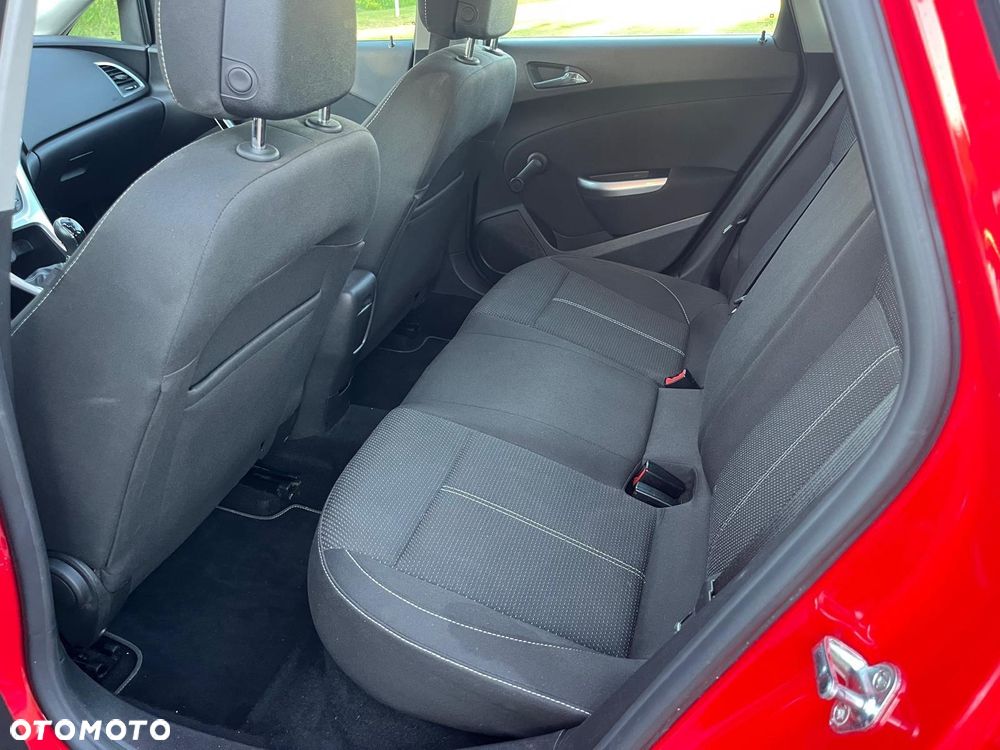 Opel Astra 1.4 Turbo 150 Jahre - 10