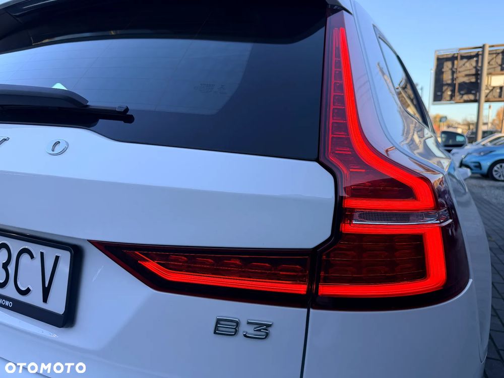 Volvo V60 B3 B Momentum Pro - 26