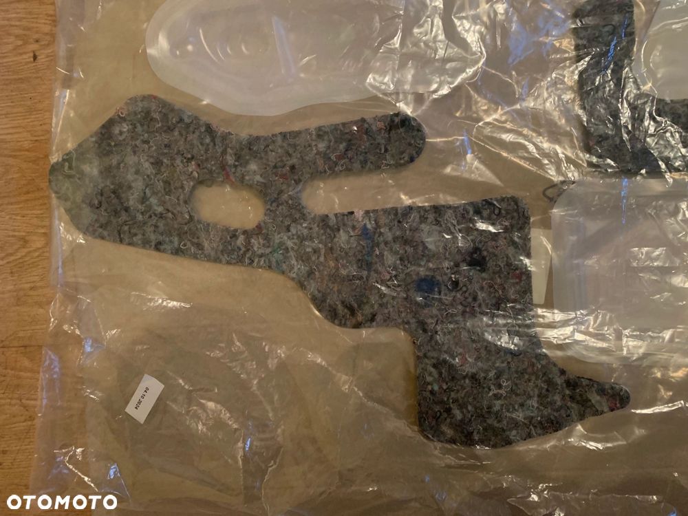 WYGŁUSZENIE DRZWI PRAWY PRZÓD TOYOTA YARIS III 67831-0D340 - 3