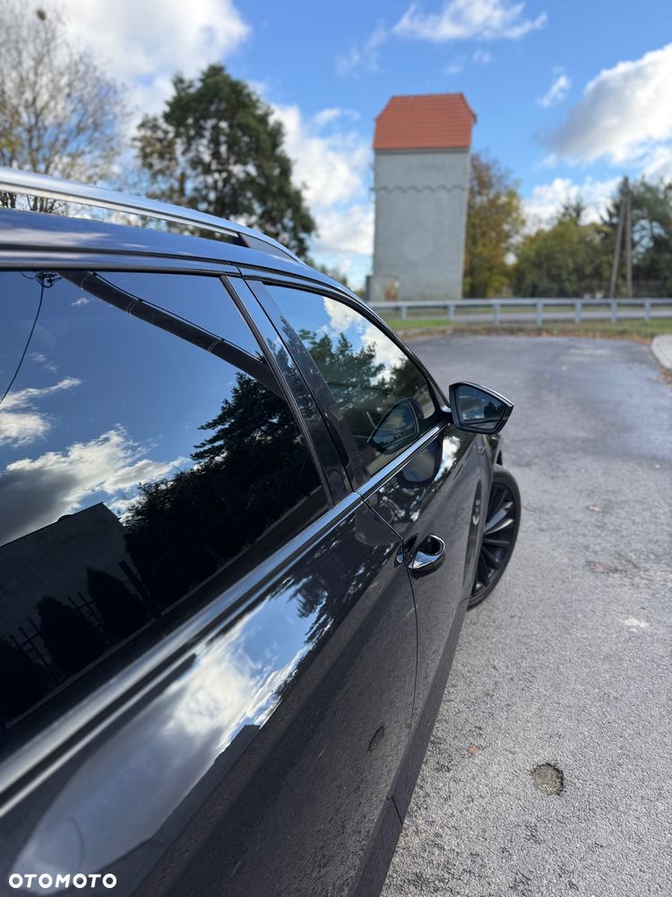 Skoda Superb 2.0 TDI DSG SportLine - 31