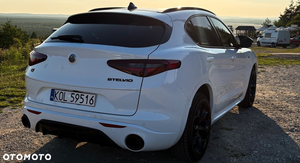 Alfa Romeo Stelvio 2.0 Turbo TI Q4 - 27
