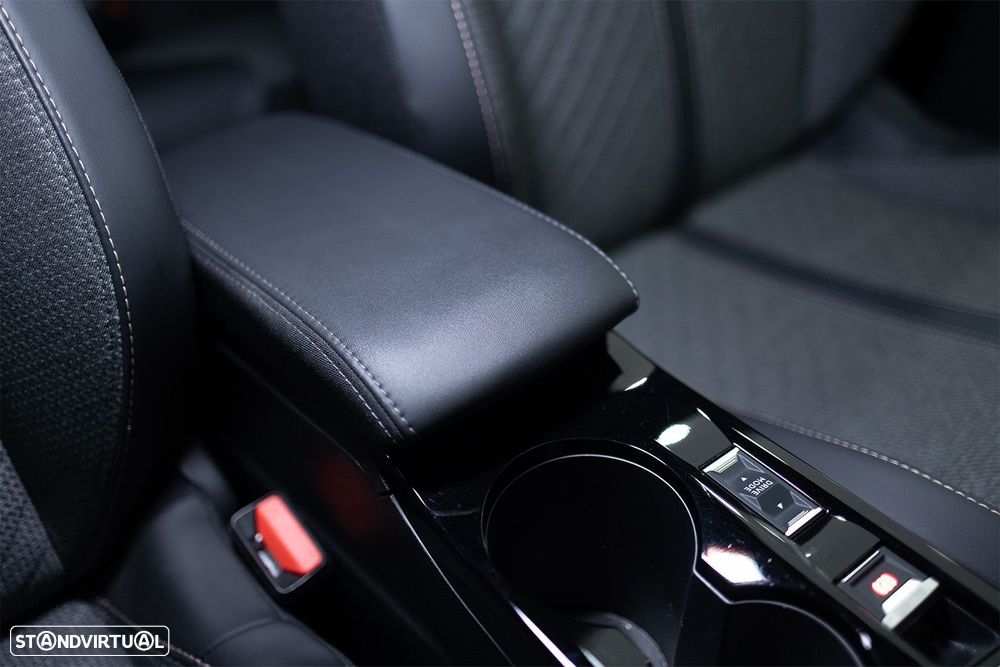 Peugeot 2008 1.2 Allure - 38