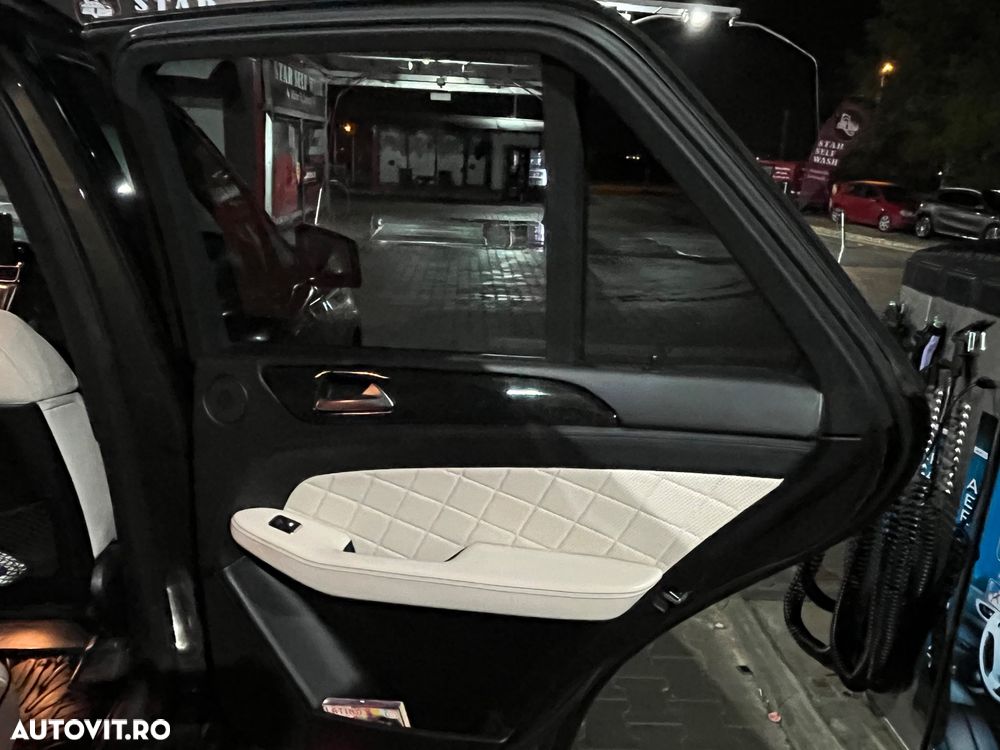 Mercedes-Benz ML - 15