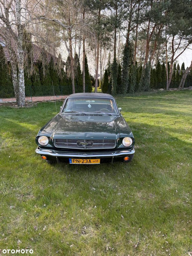 Ford Mustang - 1