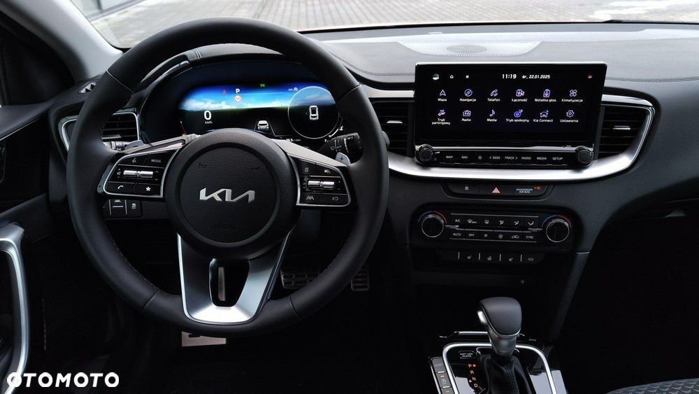 Kia Ceed - 16