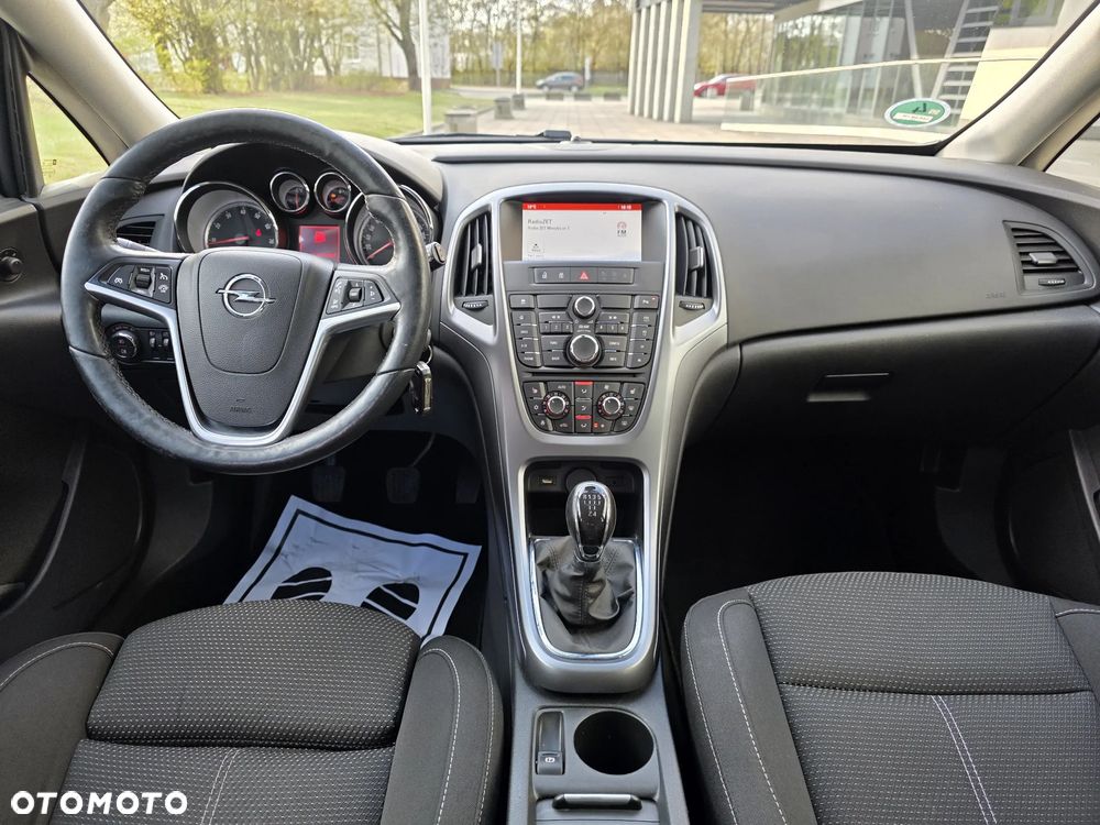 Opel Astra 1.6 Exklusiv - 11