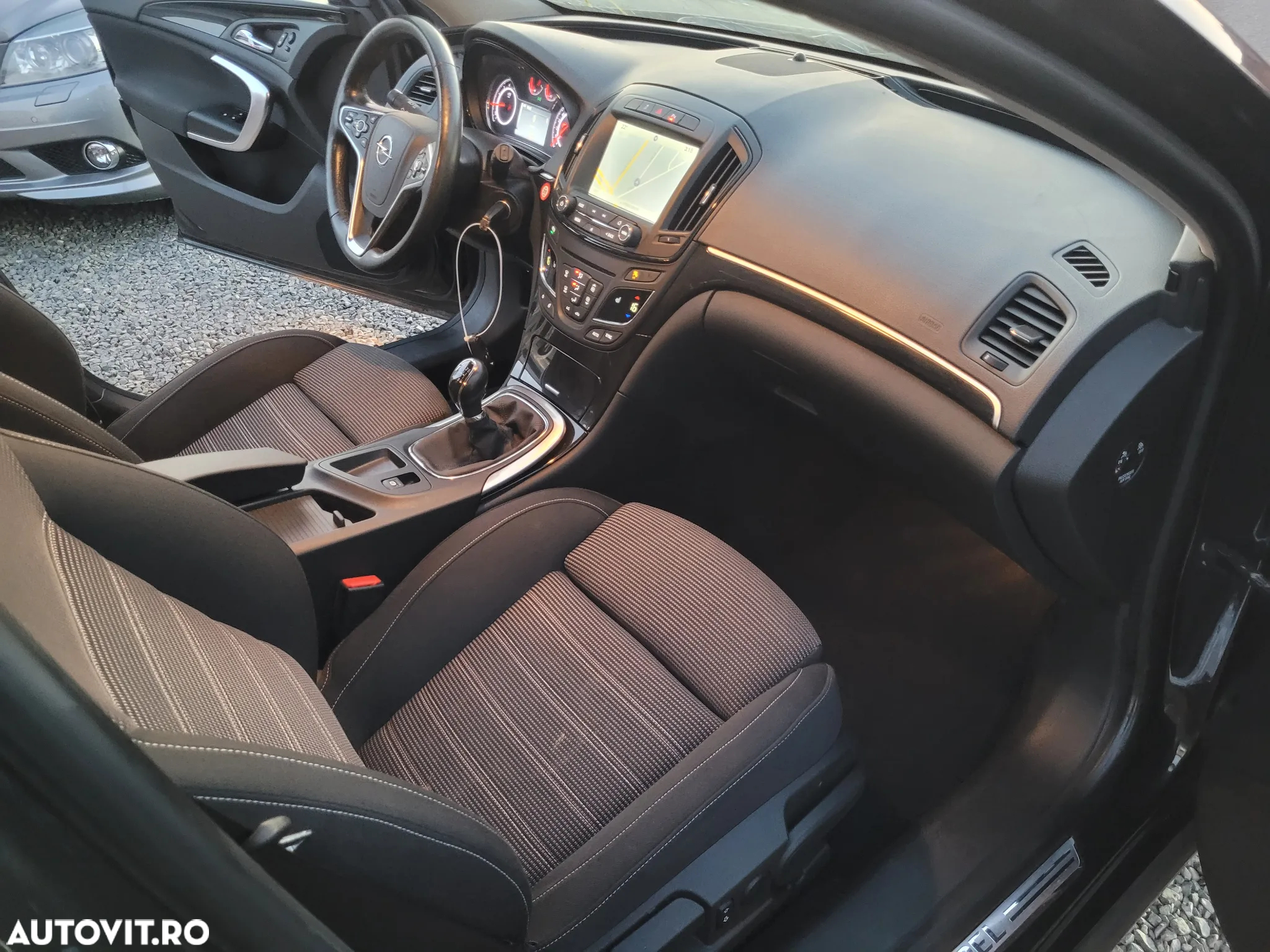 Opel Insignia 1.6 CDTI Sports Tourer ecoFLEXStart/Stop Edition - 9
