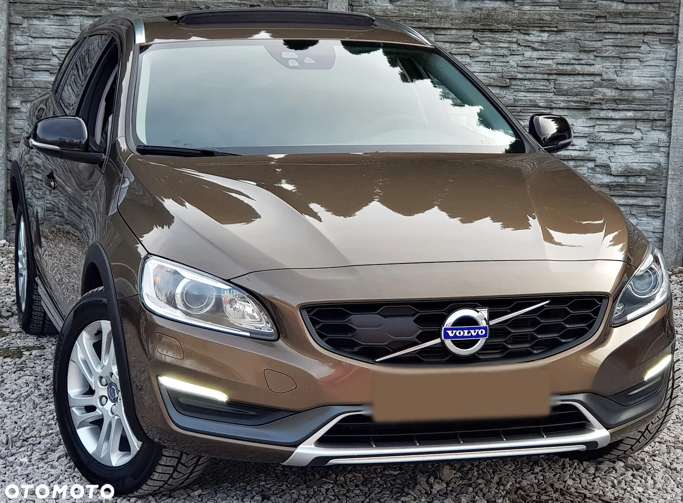 Volvo V60 Cross Country - 9