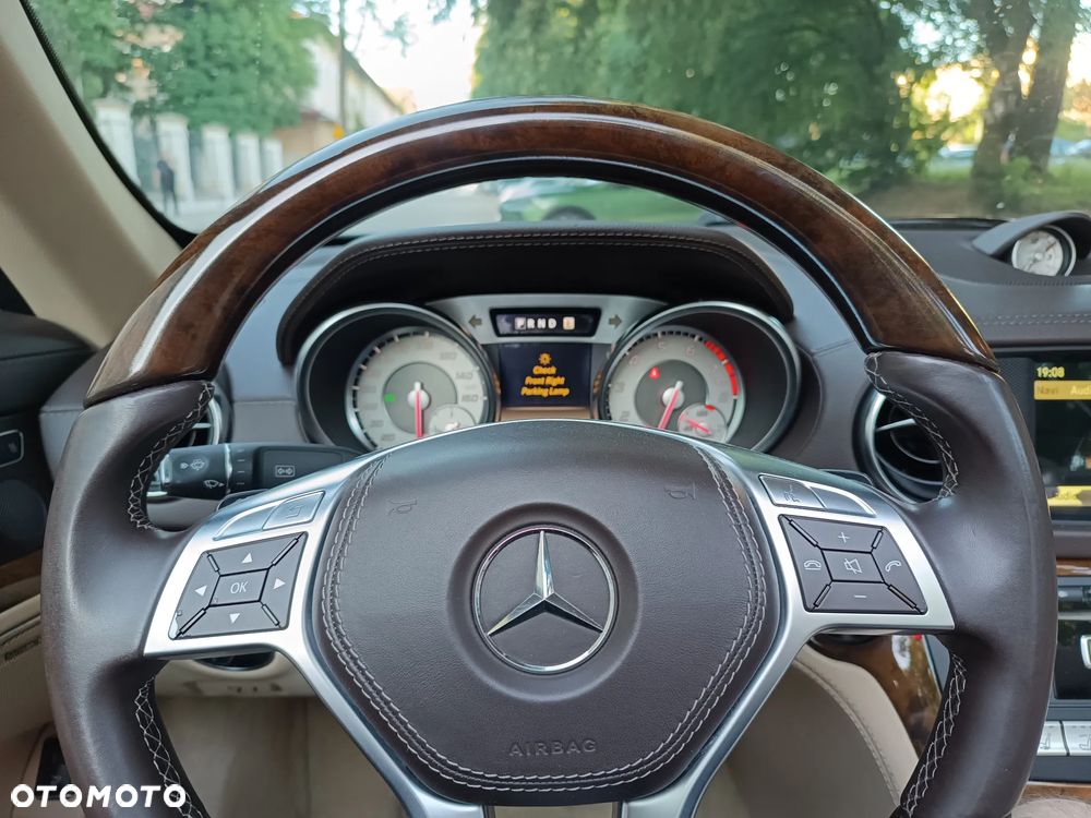 Mercedes-Benz SL 500 7G-TRONIC - 26