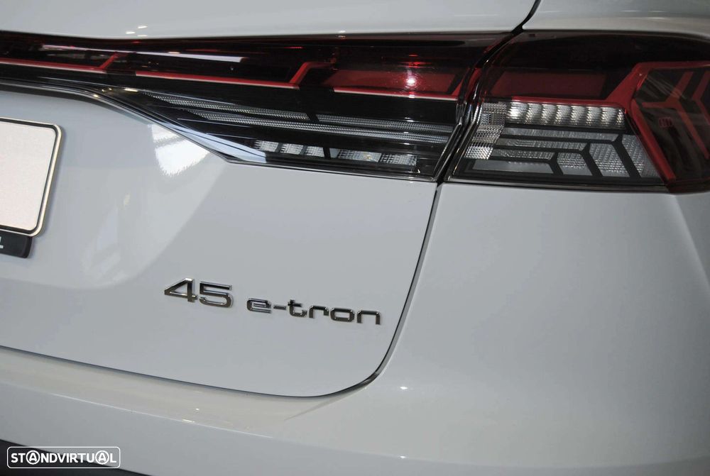 Audi Q4 Sportback e-tron 45 82 kWh SE Business Plus - 16