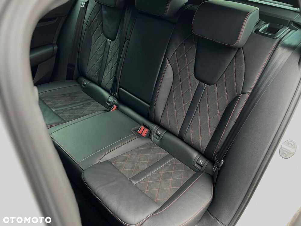 Skoda Octavia 2.0 TSI RS DSG - 21