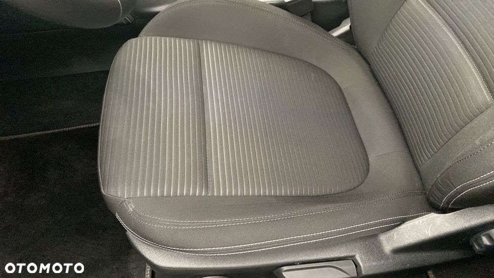 Ford Focus 1.0 EcoBoost mHEV Titanium X - 16
