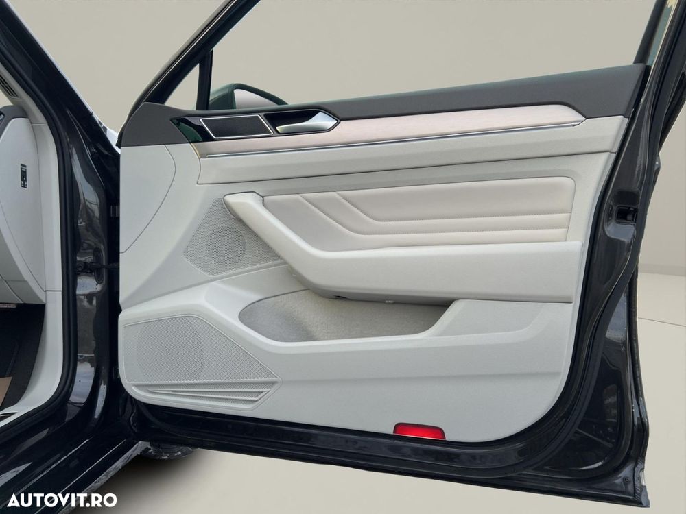 Volkswagen Passat 2.0 TDI SCR DSG Elegance - 19