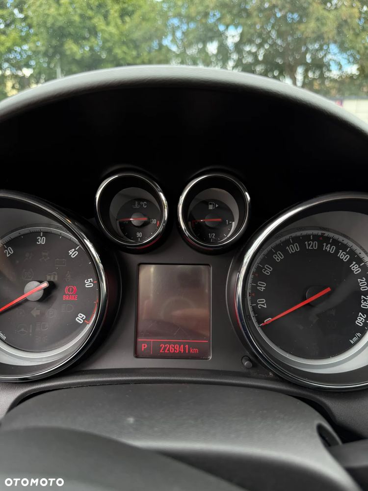 Opel Astra 2.0 CDTI DPF Sports Tourer Automatik - 19