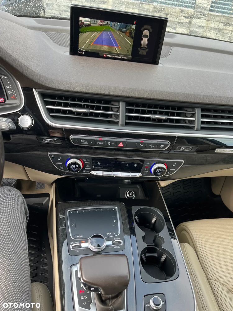 Audi Q7 - 24