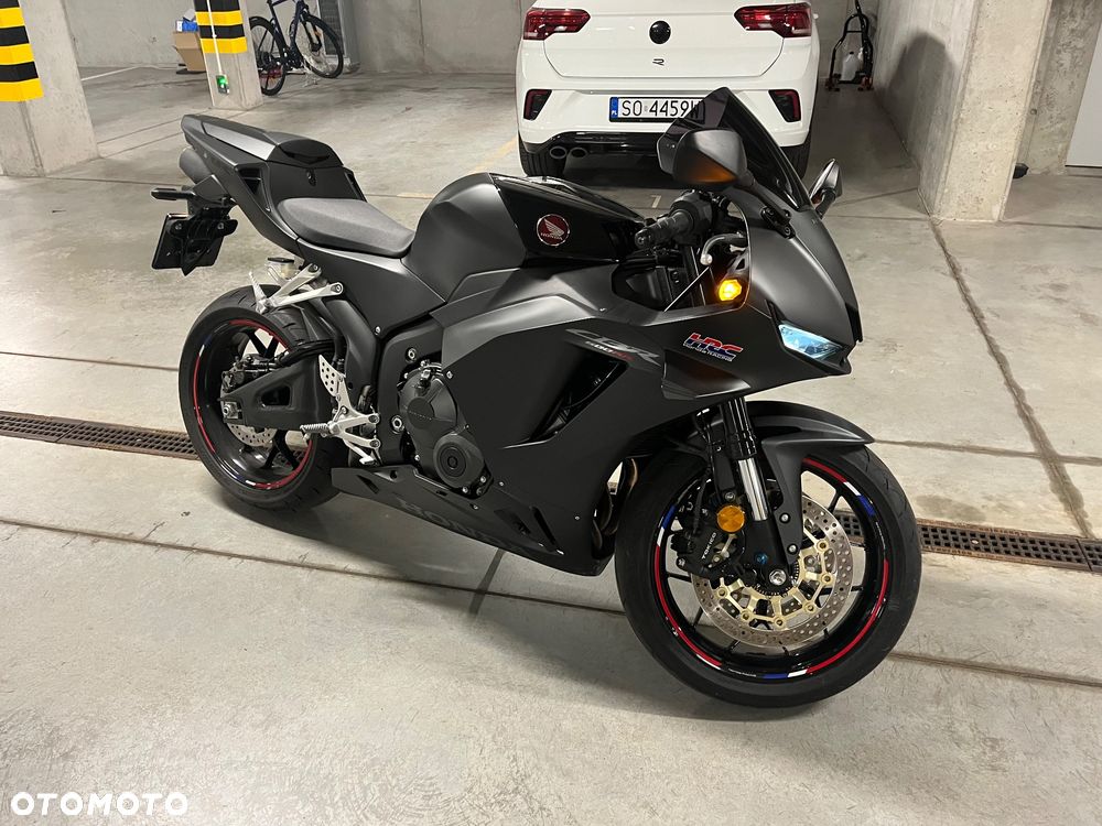 Honda CBR - 1