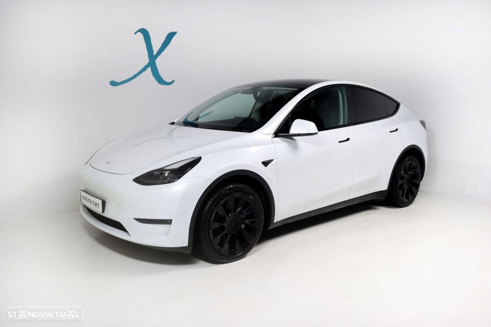 Tesla Model Y Long Range Dual Motor AWD - 2