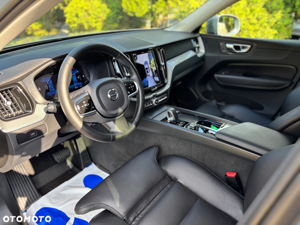 Volvo XC 60 B4 D AWD Geartronic Inscription - 28