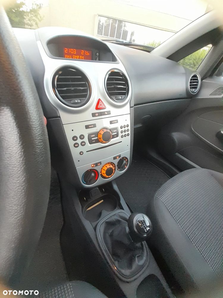 Opel Corsa - 10