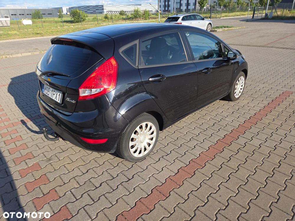 Ford Fiesta - 10