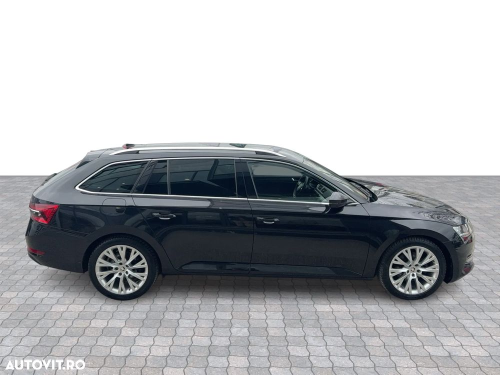 Skoda Superb 2.0 TDI 4X4 DSG Style - 6