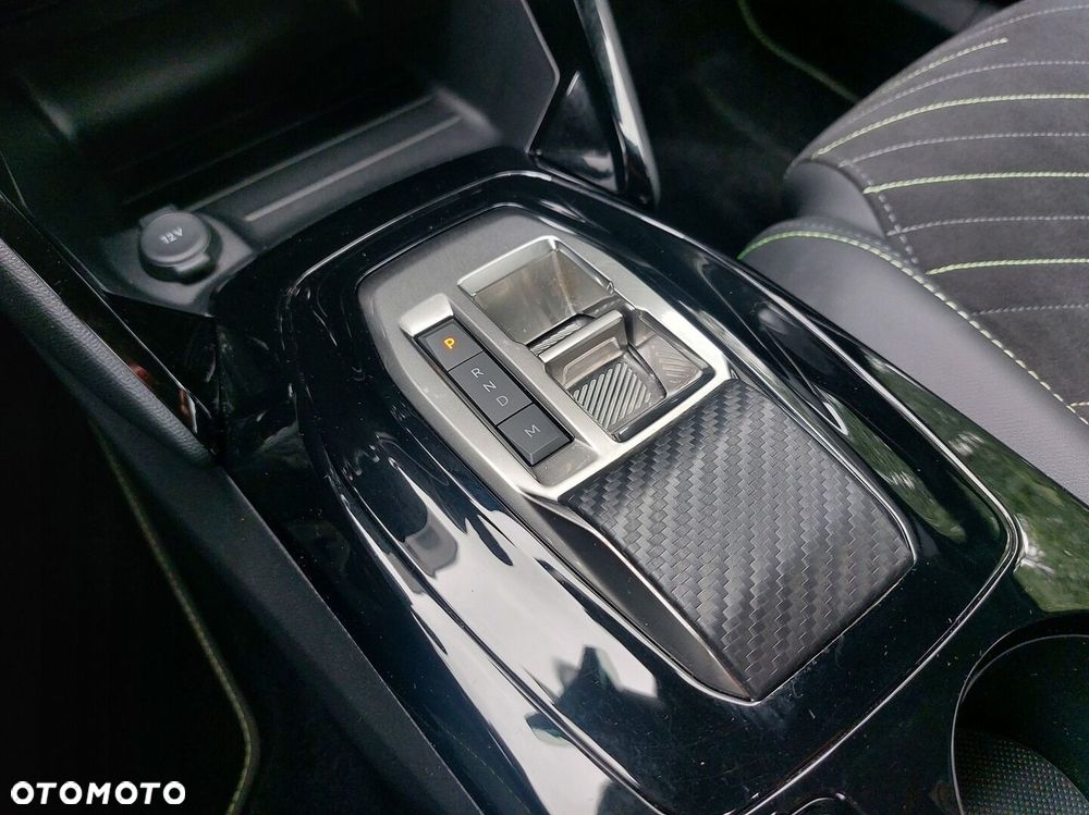 Peugeot 2008 1.2 PureTech GT S&S EAT8 - 22